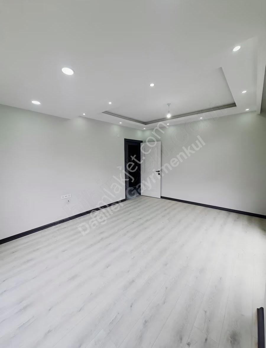 Dağlıer Emlaktan Eyüpsultanda Butik Sitede Ara Kat Daire - Görsel 7