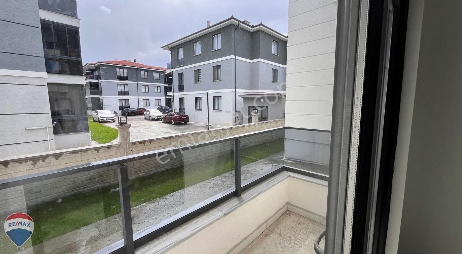 Remax Maviden Siteiçi 3+1 1.kat Güney Cephe 130 M2 Daire - Görsel 24