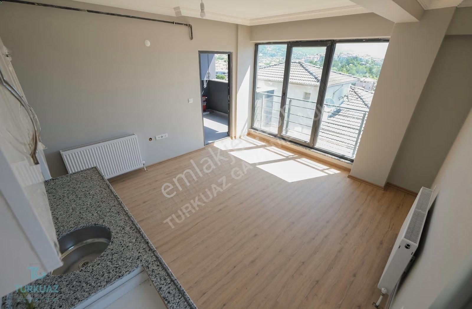 Aladağ Mahalle Sıfır Cam Balkonlu Manzaralı 1+1 Kiralık Daire - Görsel 6