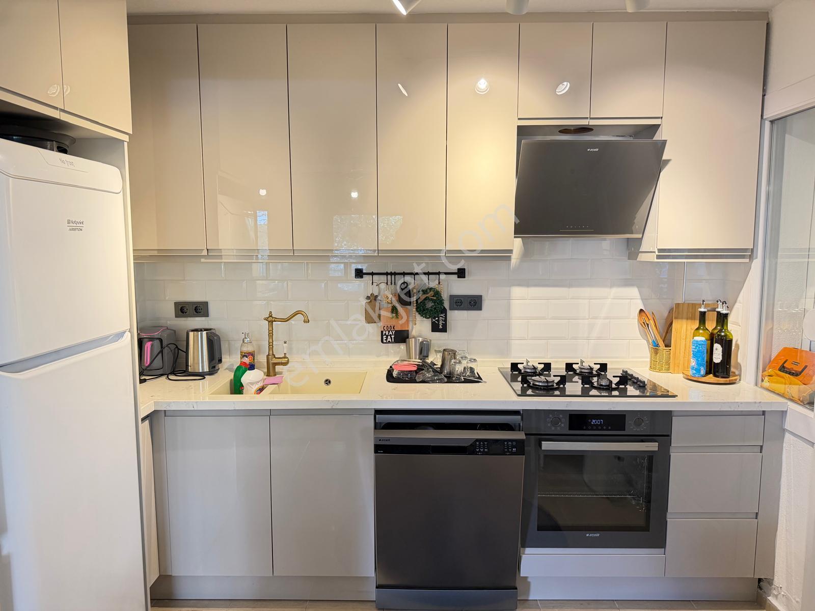 Karaburun Ayıbalığı'nda 3+1 Full Eşyalı Satılık Villa - Görsel 17