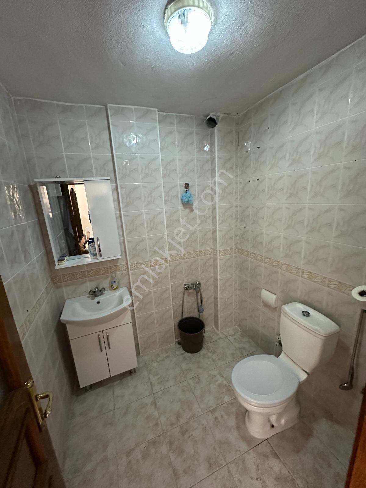 Ege Emlak'tan Yayla Sahilinde Kiralık Tripleks Yazlık - Görsel 21