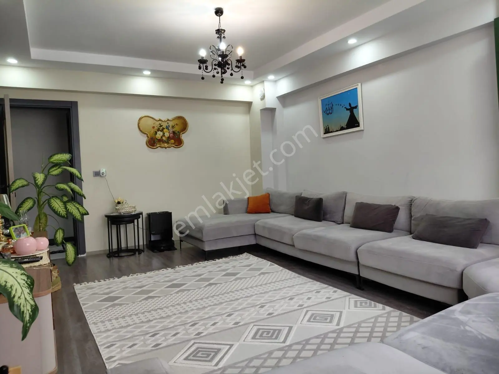 Manisa Salihli'de Satılık 3+1 Daire Sağlık Mah - Görsel 3