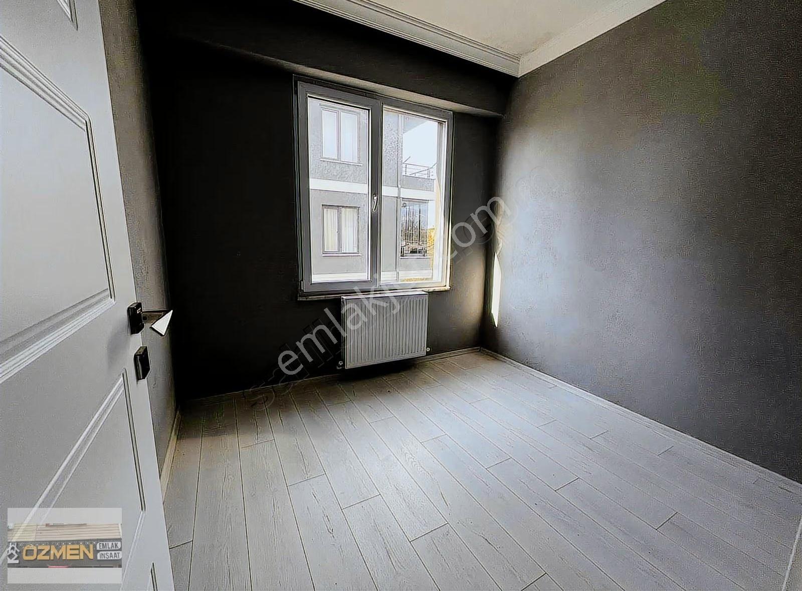Karasu Azizye'de Havuzlu Sitede Kiralık 2+1 Boş Daire - Görsel 17