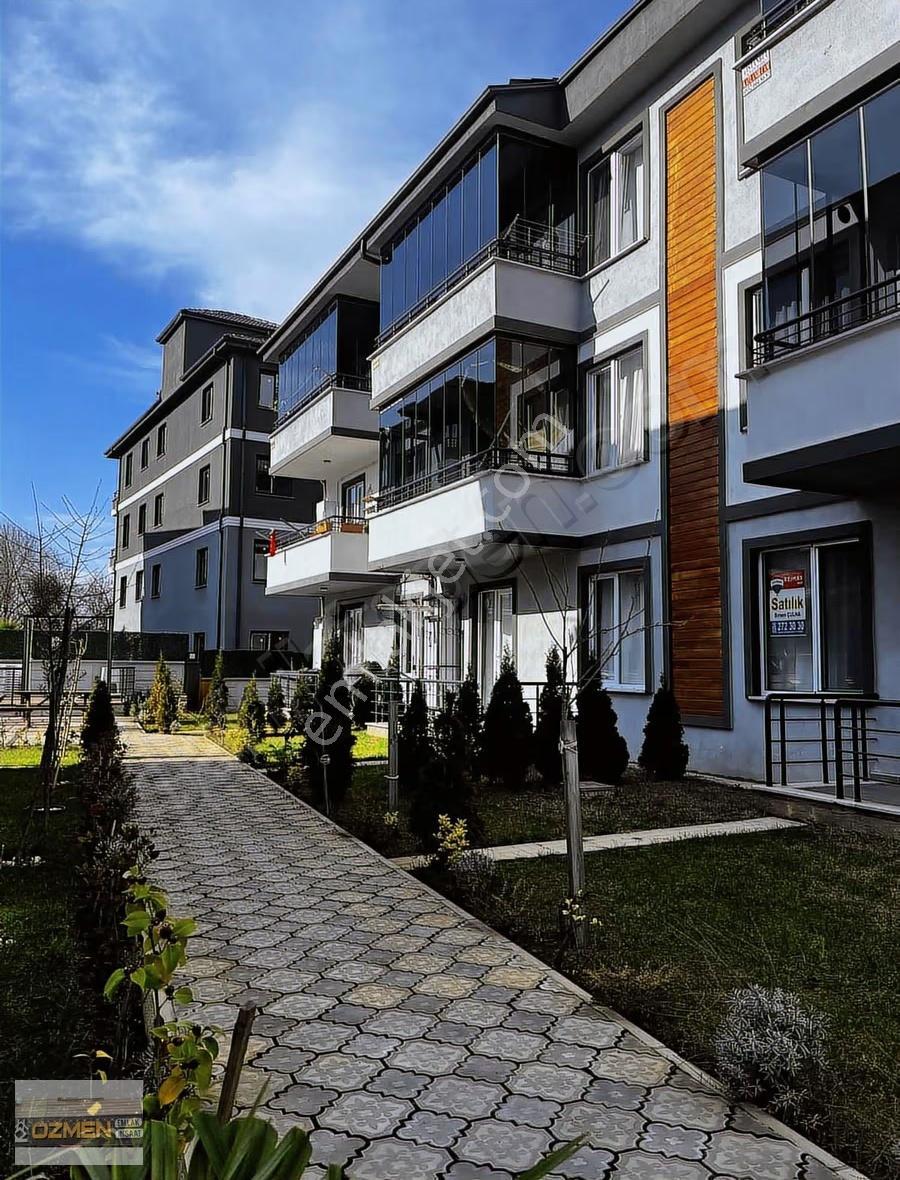 Karasu Azizye'de Havuzlu Sitede Kiralık 2+1 Boş Daire - Görsel 21