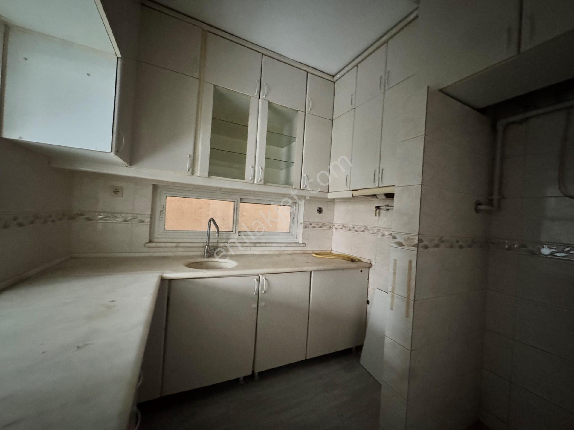 Startkey Platin'den Cumartesi Pazar Yeri Yanıcadde Üstü Kiralık Geniş Arakat - Görsel 6
