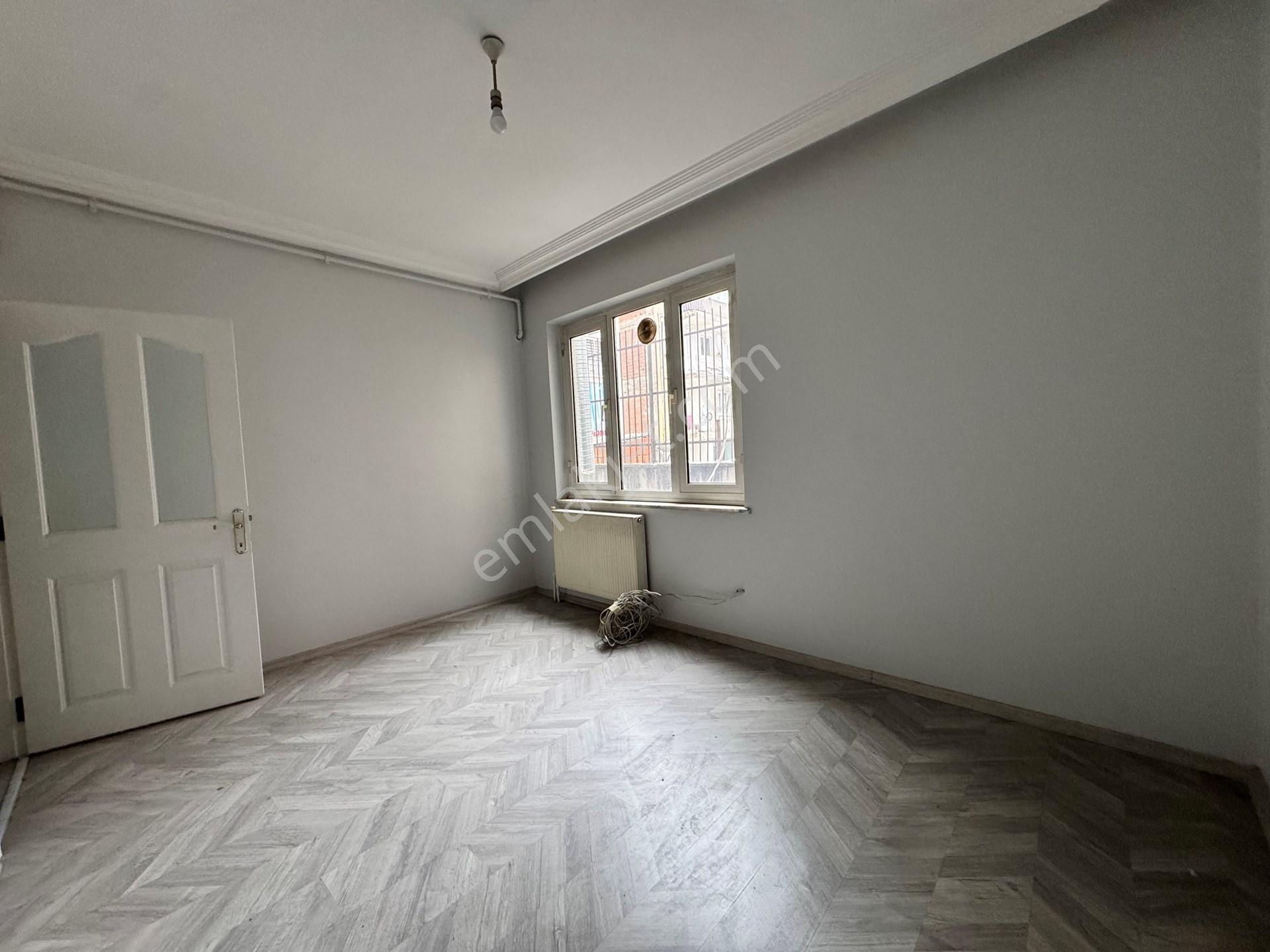Startkey Platin'den Cumartesi Pazar Yeri Yanıcadde Üstü Kiralık Geniş Arakat - Görsel 2