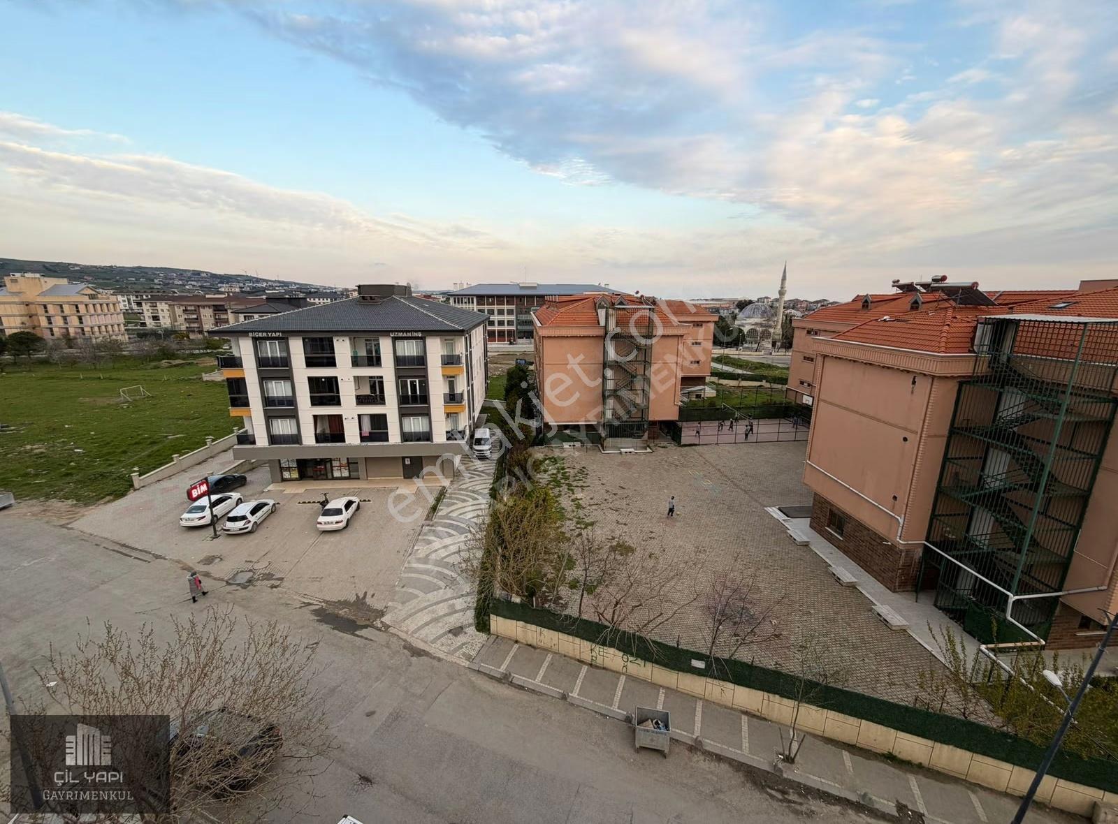 ## 2+2 Aile Apartmanında Kiralık Dubleks Daire ## - Görsel 19