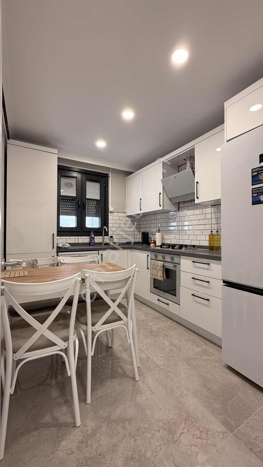 Kartal Satılık 2+1 Daire , Metro Yakını, Full Eşyalı, İskanlı - Görsel 14
