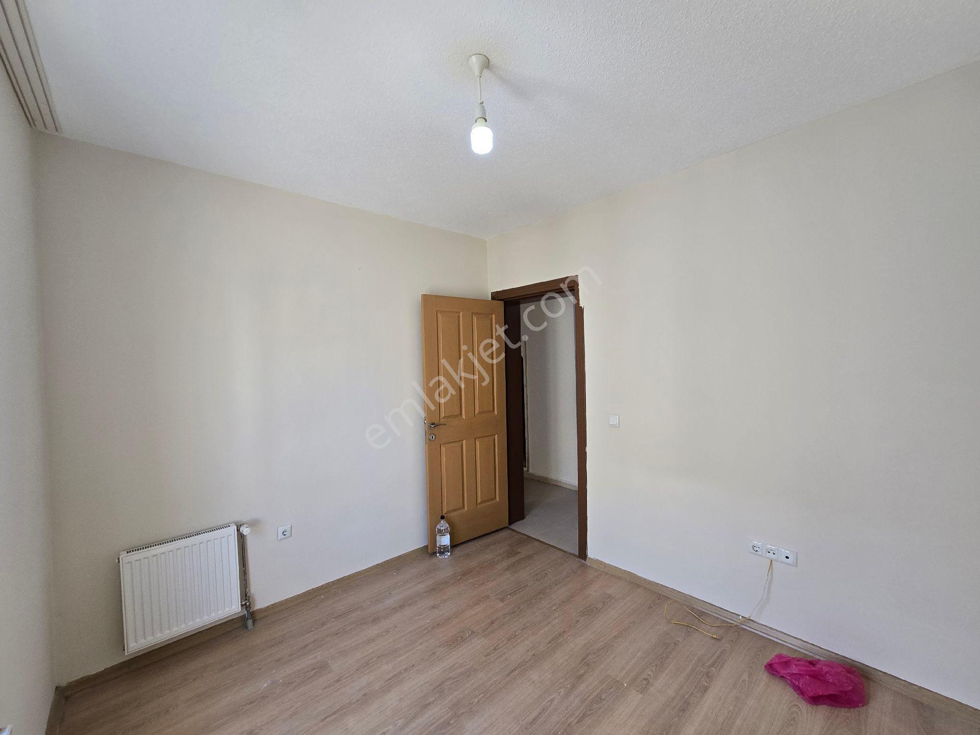 Cadde Seyrandan Kiralık Arakat Toki 2+1 86 M2 - Görsel 11