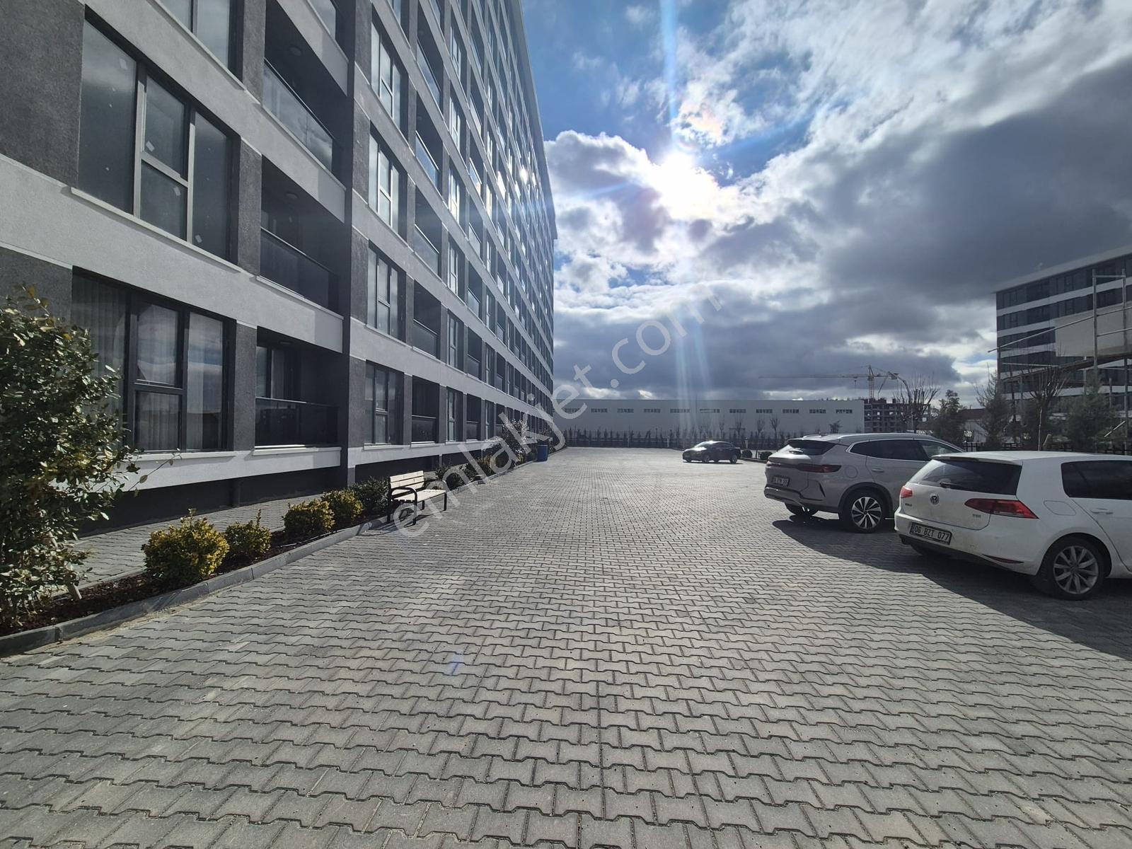 Esenboğa Havalimanı Yanında Kiralık 1+1 Köşe Daire - Görsel 19