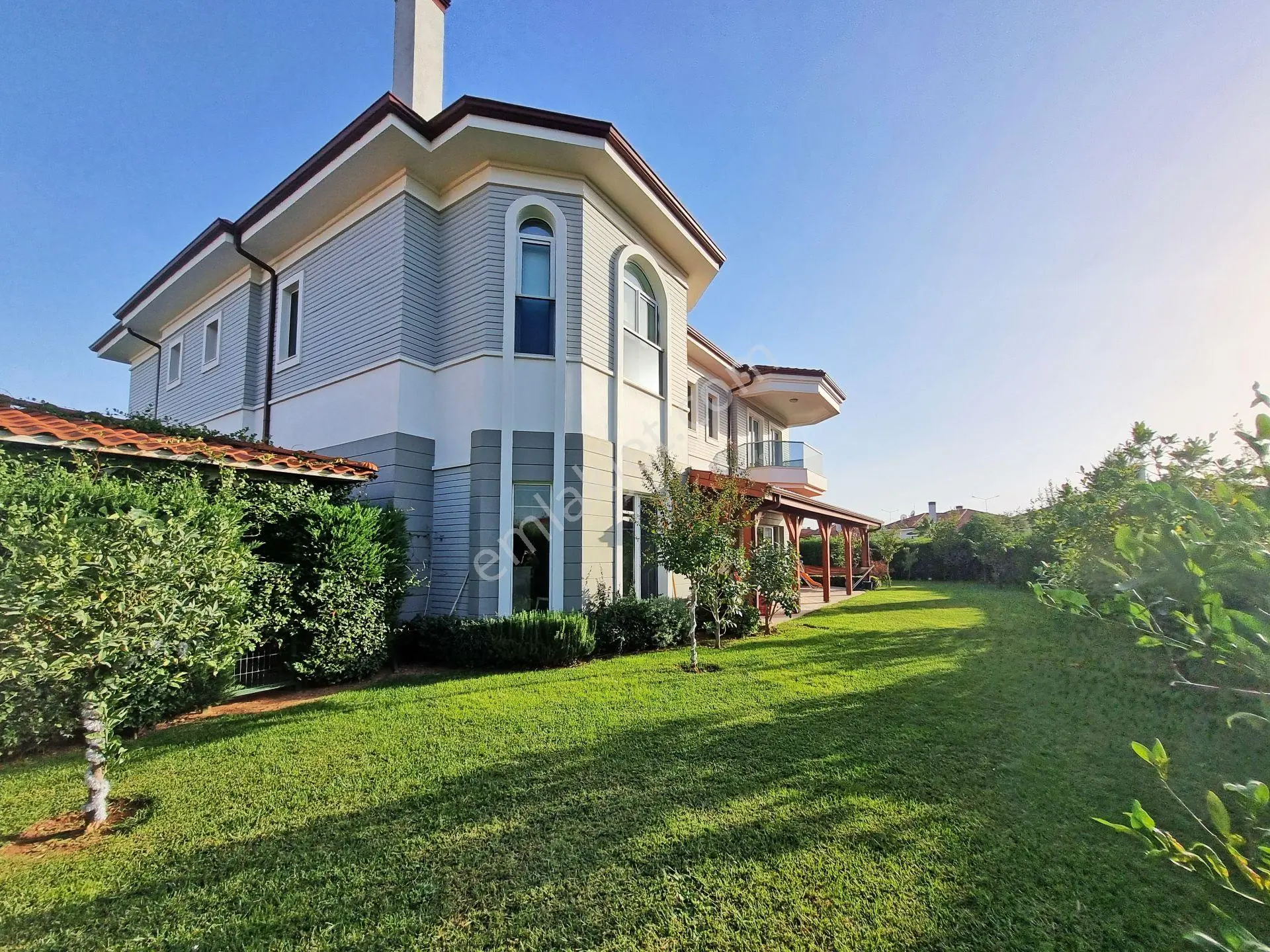Gökhan Üçgün'den Panorama Villaları'nda Etkileyici Dubleks Villa - Görsel 3