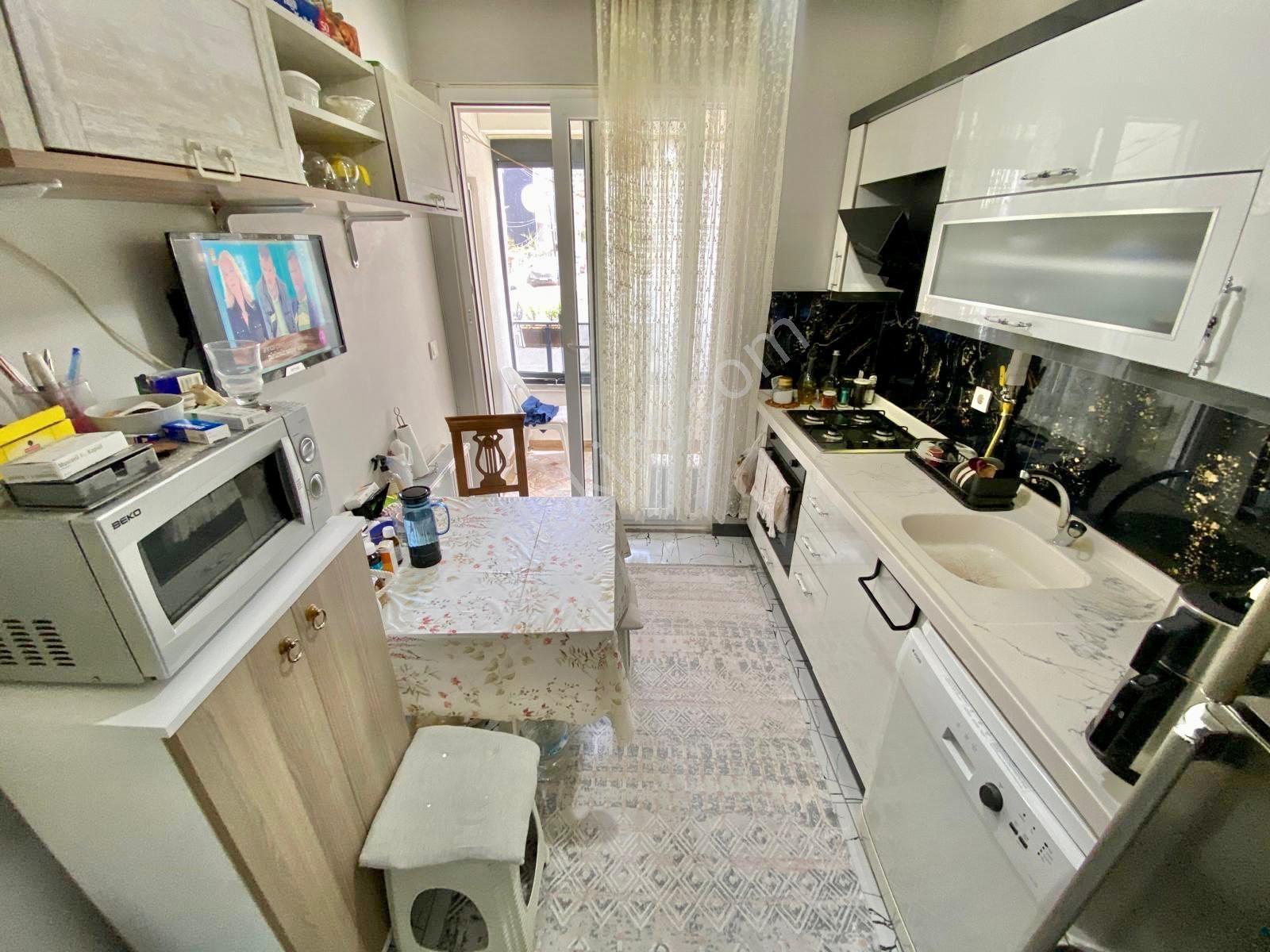 Gümüş'den Tuzcumuratta Ön Cephe Ayrı Mutfaklı 2 Yaşında 2+1 Satılık Daire - Görsel 15