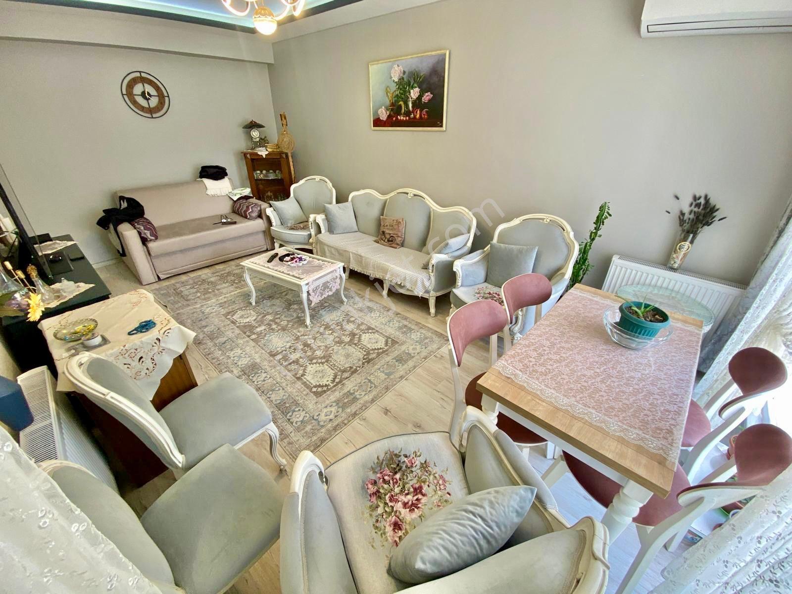 Gümüş'den Tuzcumuratta Ön Cephe Ayrı Mutfaklı 2 Yaşında 2+1 Satılık Daire - Görsel 28