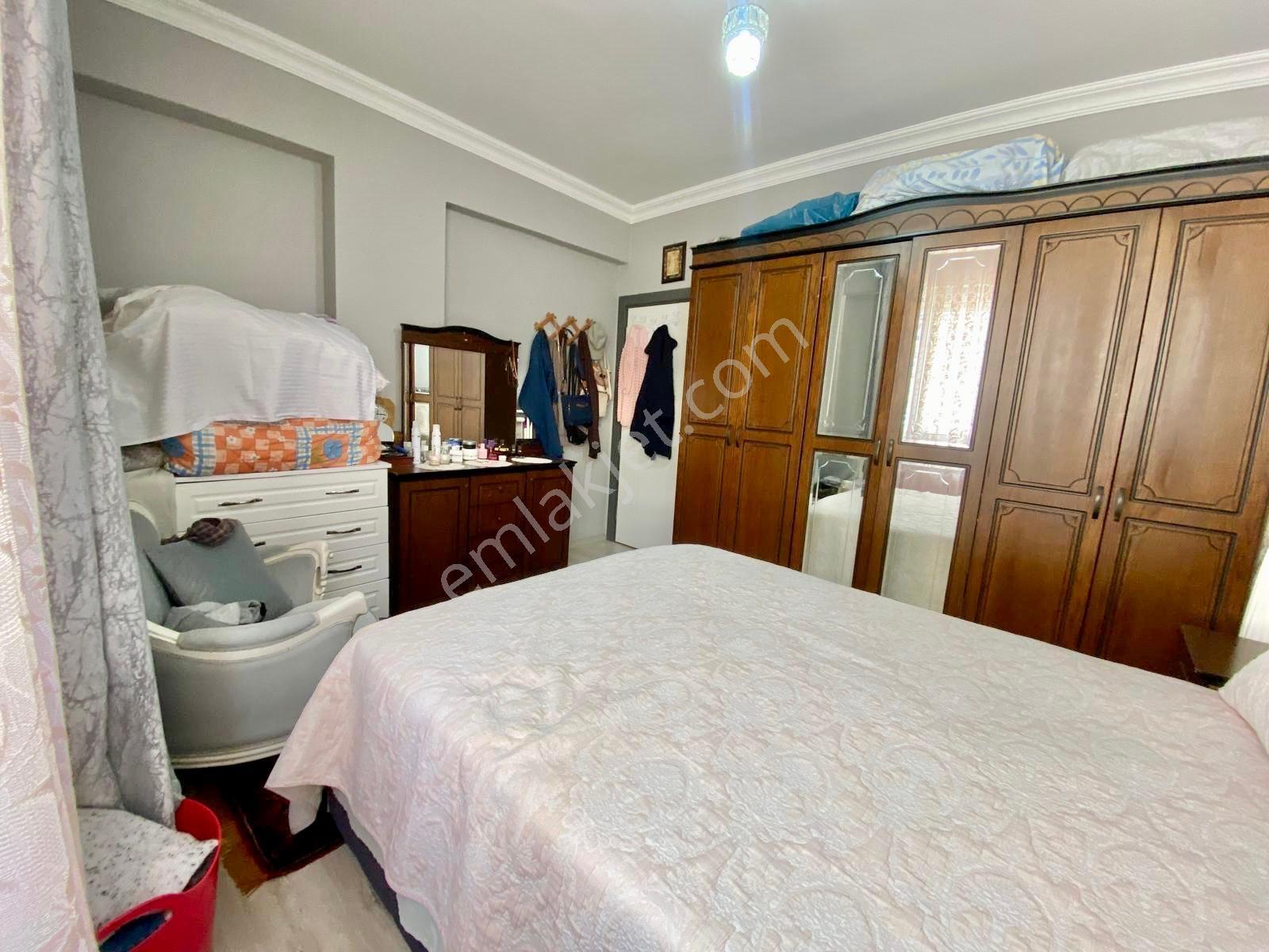 Gümüş'den Tuzcumuratta Ön Cephe Ayrı Mutfaklı 2 Yaşında 2+1 Satılık Daire - Görsel 11