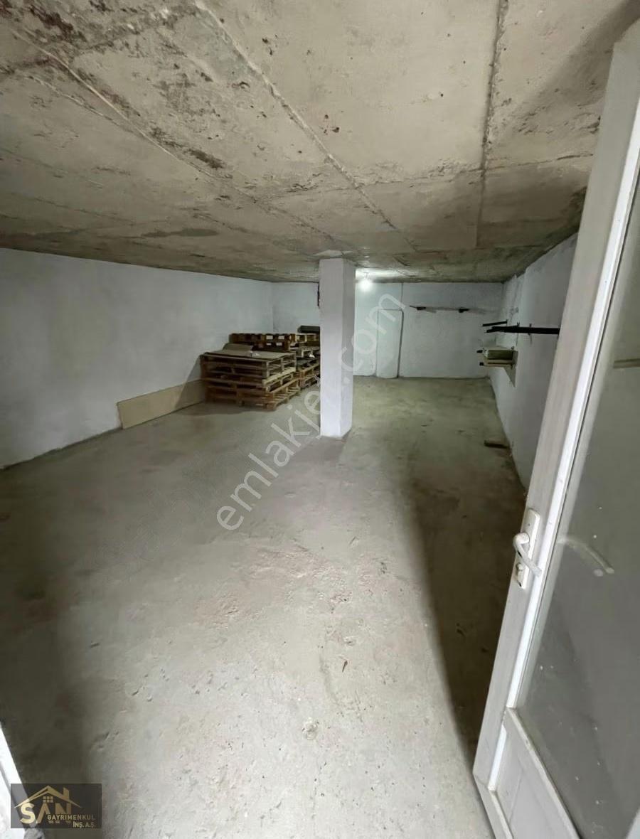 Urla Sıra Mah Kiralık 50 Metre Depo - Görsel 2