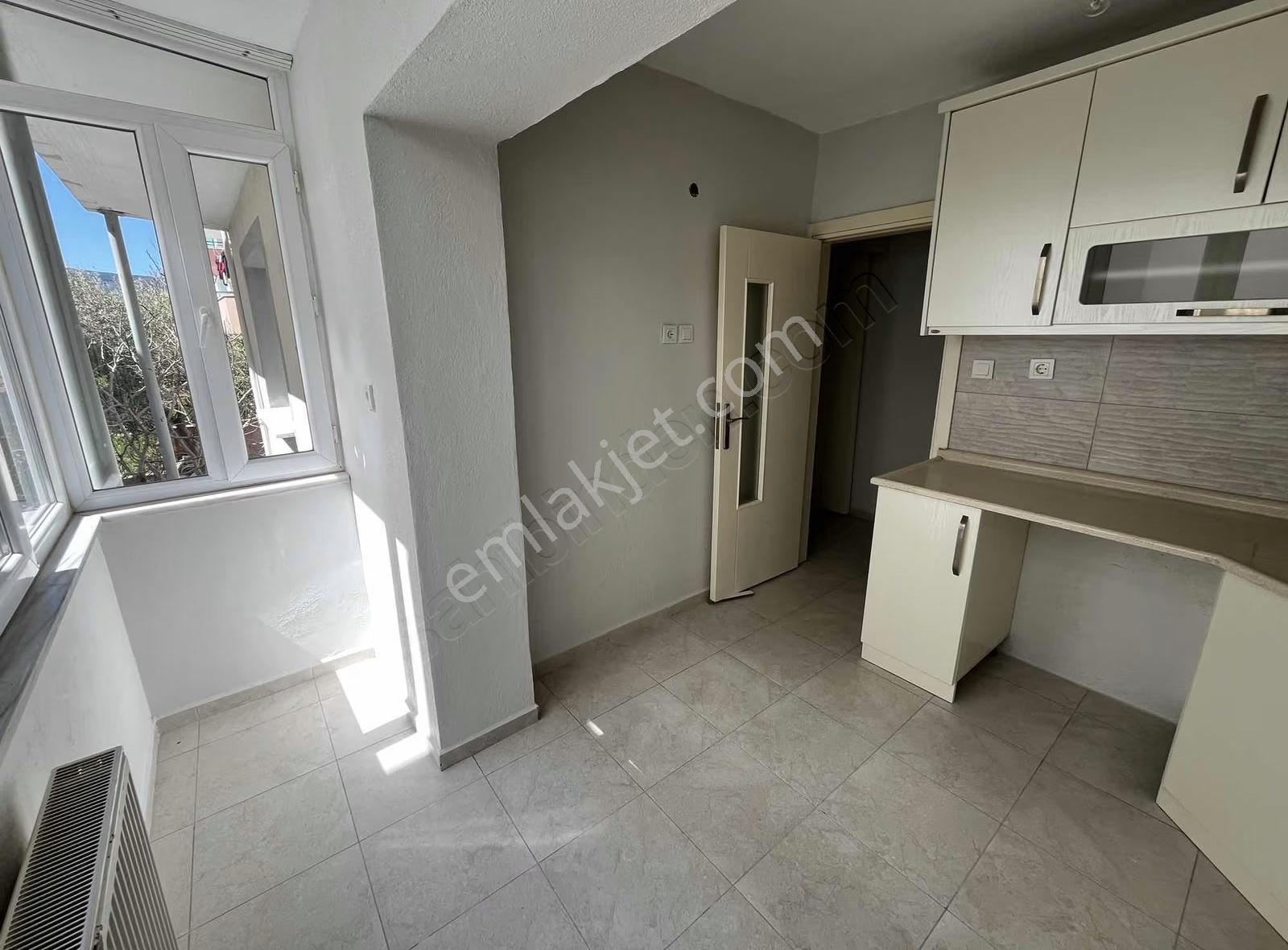 Karesi 1.sakarya Mahallesi'nde Kiralık 2+1 Daire - Görsel 9