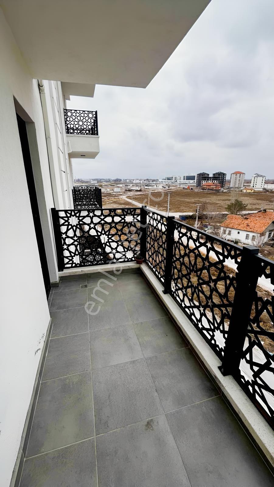 Mert Emlak'tan Hastane Civarı Hazır Kiracılı Lüks - Görsel 8