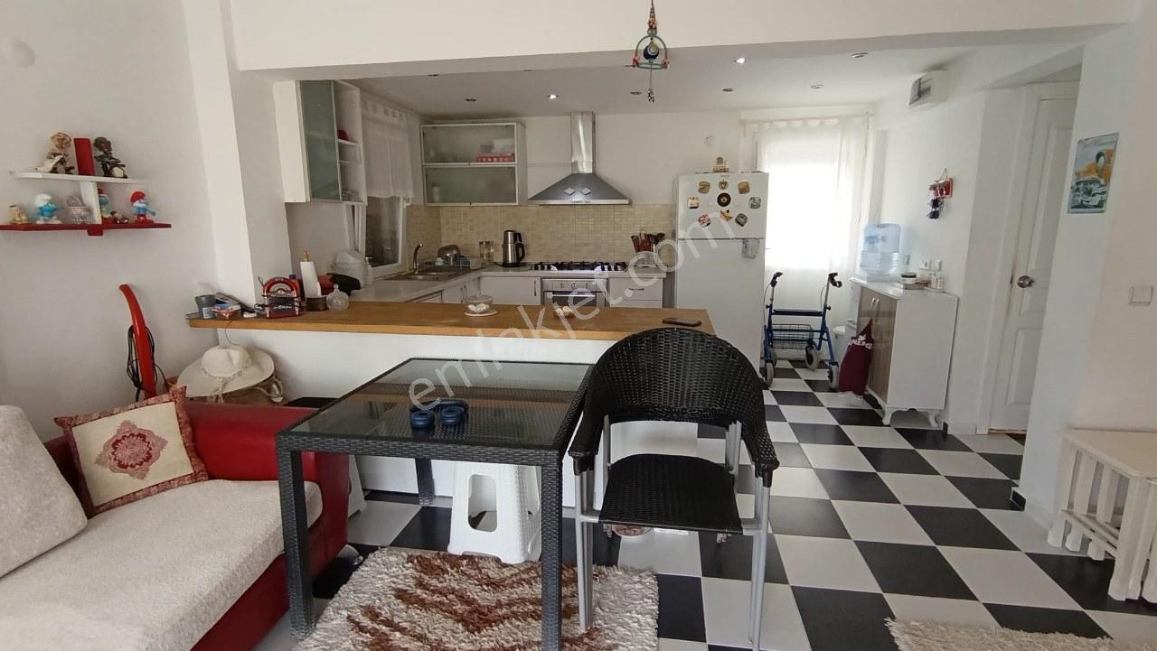 İzmir Çeşme Çiftlik Deniz Manzaralı Ortak Havuzlu Sitede Dubleks - Görsel 9