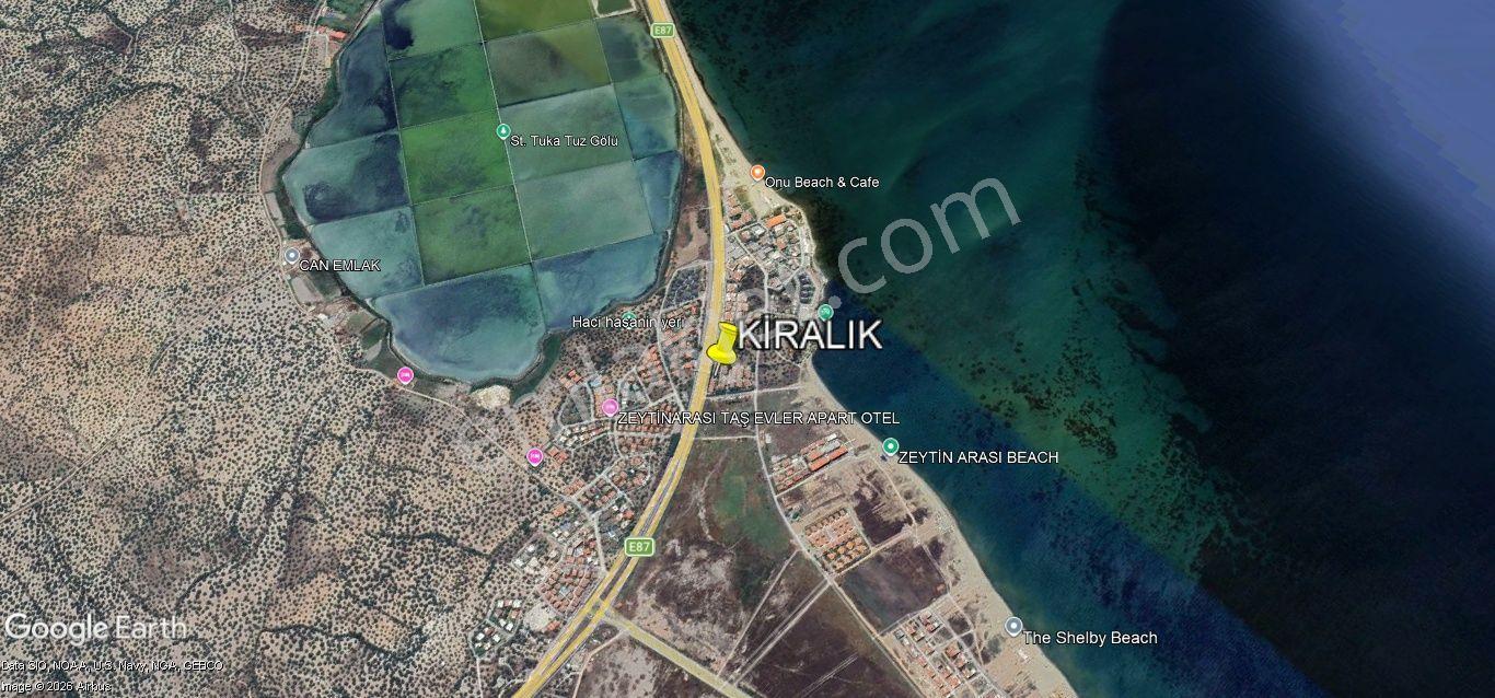 Ayvalık Sarımsaklı Bilentur Mevkiinde Kiralık 3+1 Tripleks Villa - Görsel 3