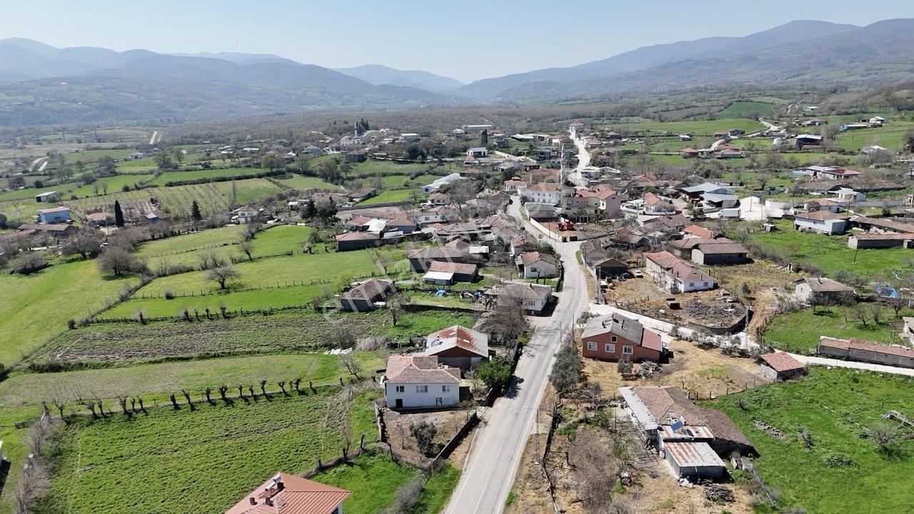 Satılık Köyün Hemen Yanında 1088 M2 Müstakil Ev Arsası - Görsel 4