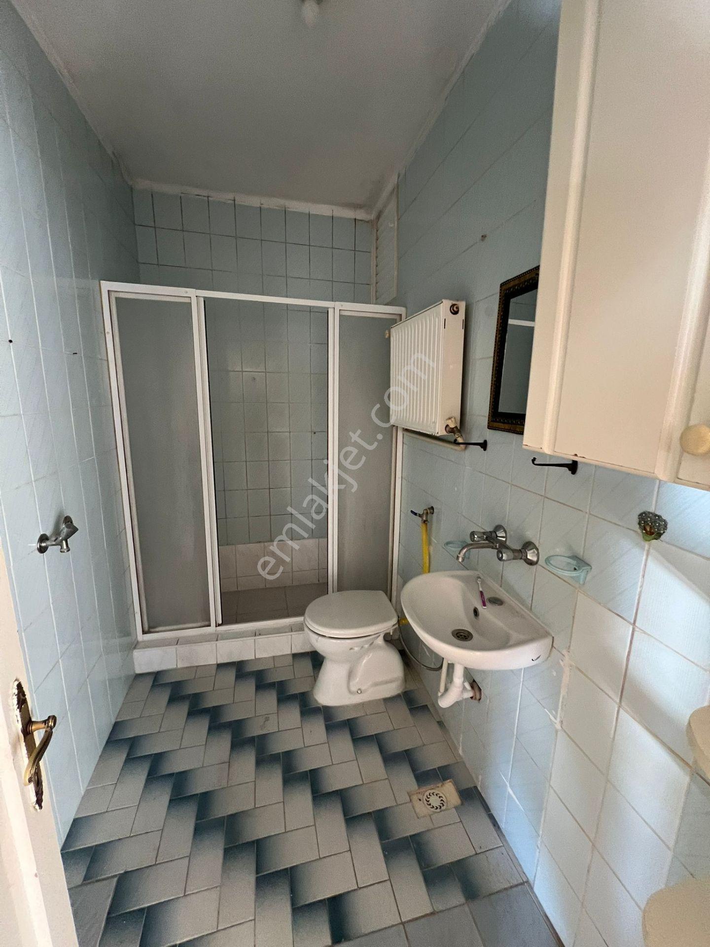 Hürriyet Mahallesi Kalmaz Sokakta Kiralık 3+1 Daire - Görsel 5