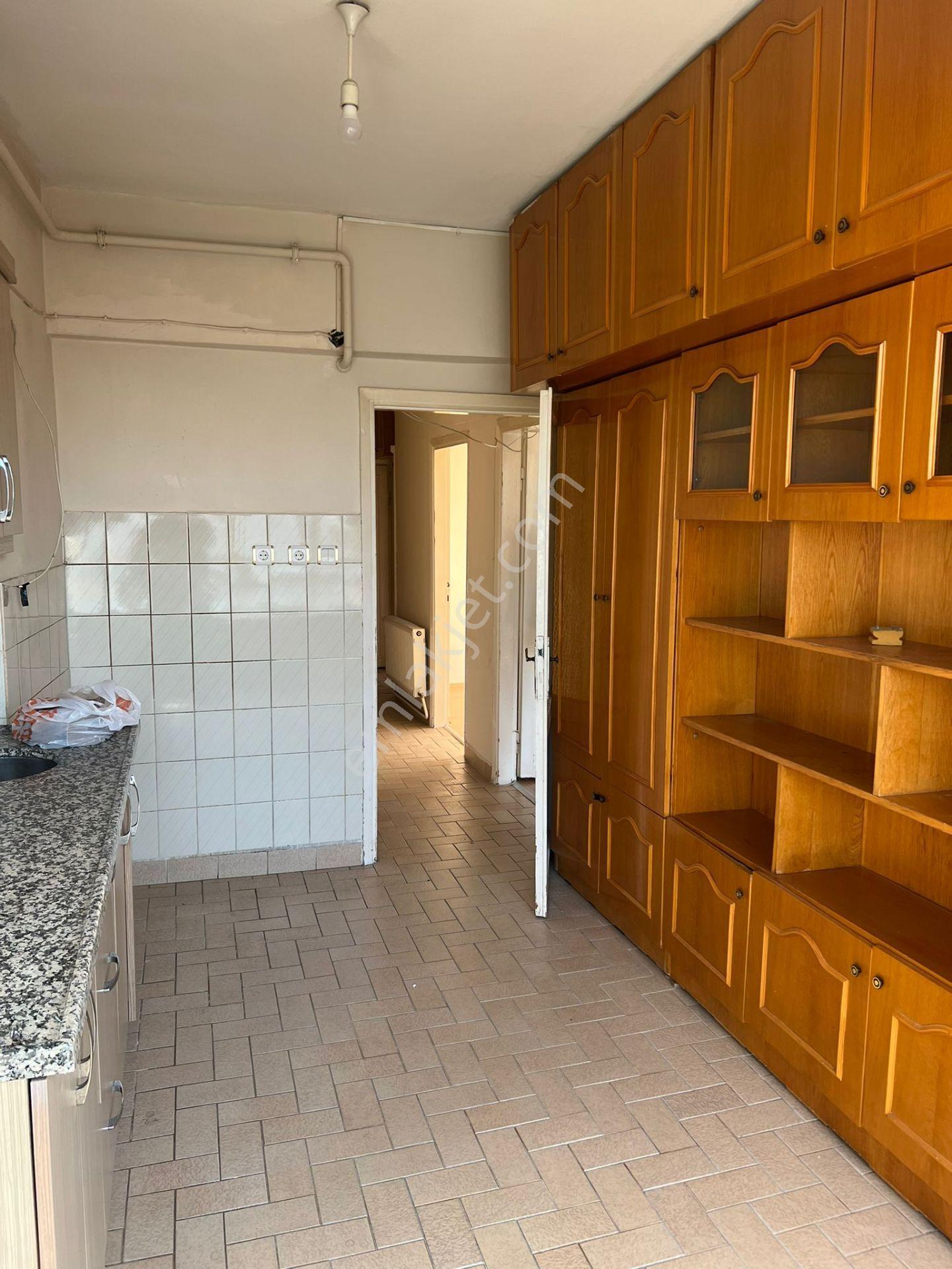 Hürriyet Mahallesi Kalmaz Sokakta Kiralık 3+1 Daire - Görsel 16