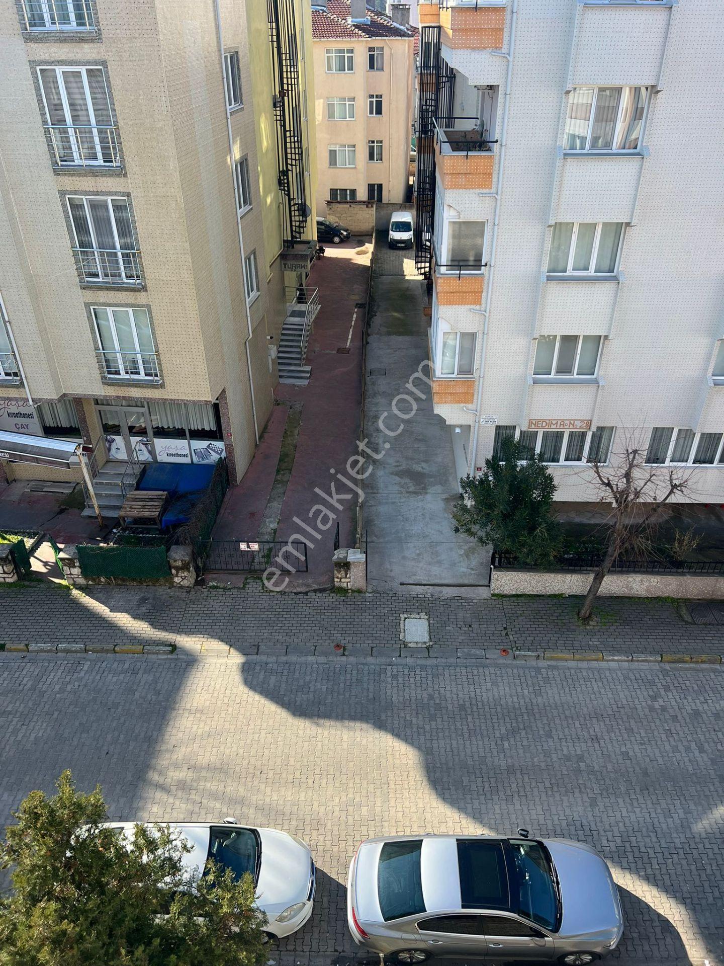 Hürriyet Mahallesi Kalmaz Sokakta Kiralık 3+1 Daire - Görsel 18