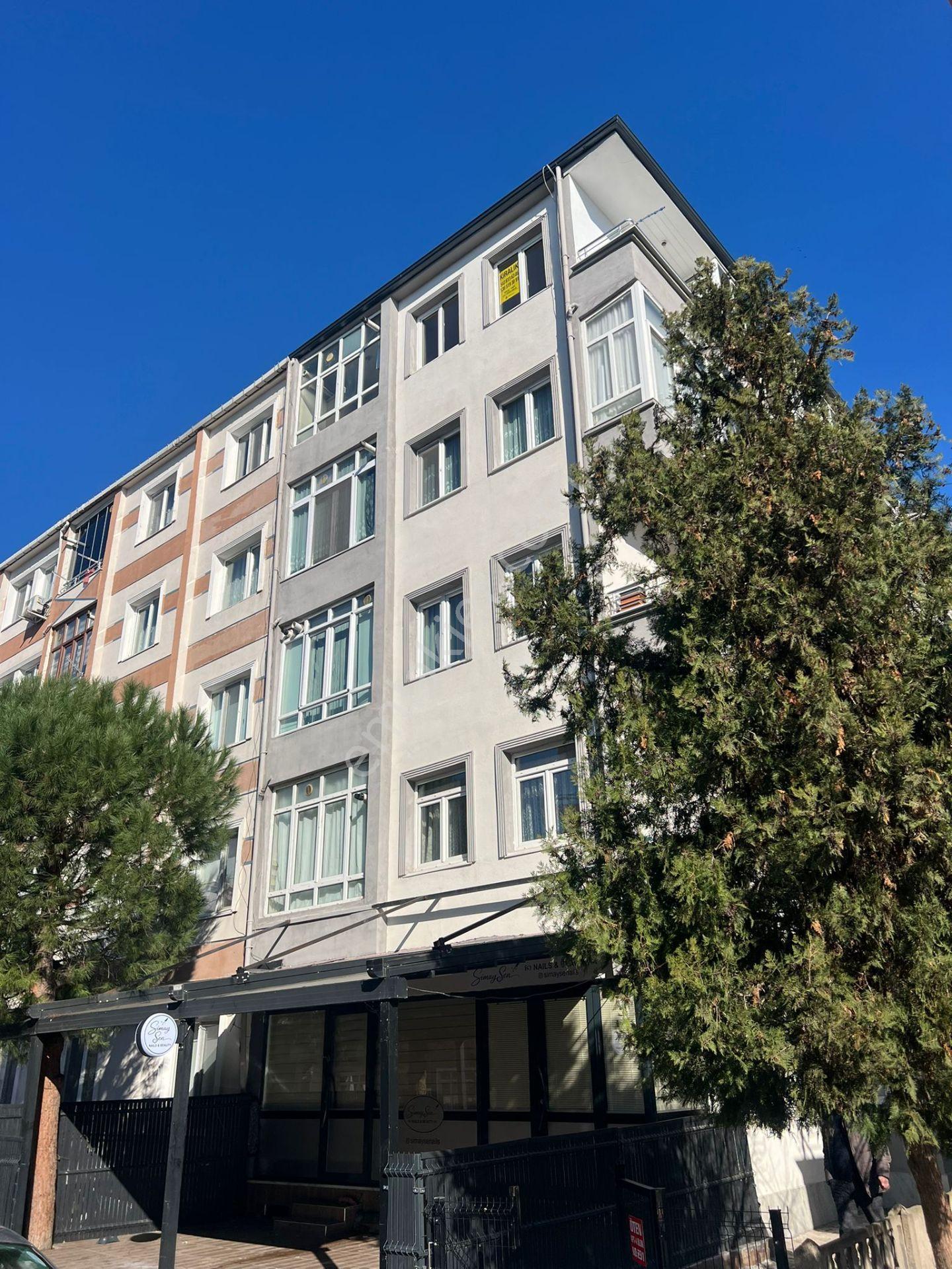 Hürriyet Mahallesi Kalmaz Sokakta Kiralık 3+1 Daire - Görsel 23