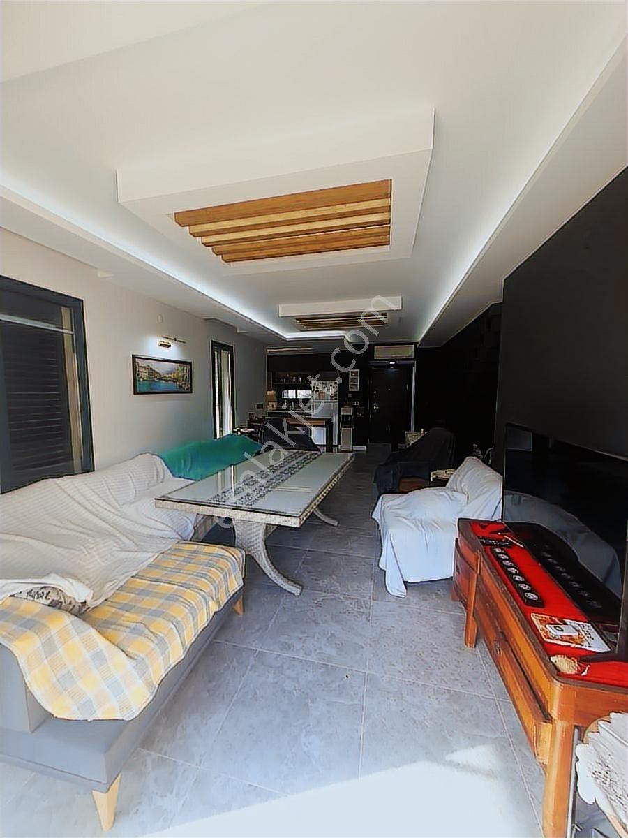 Kuşadası Davutlar'da Satılık 3+1 Dubleks Bahçeli Villa - Görsel 15