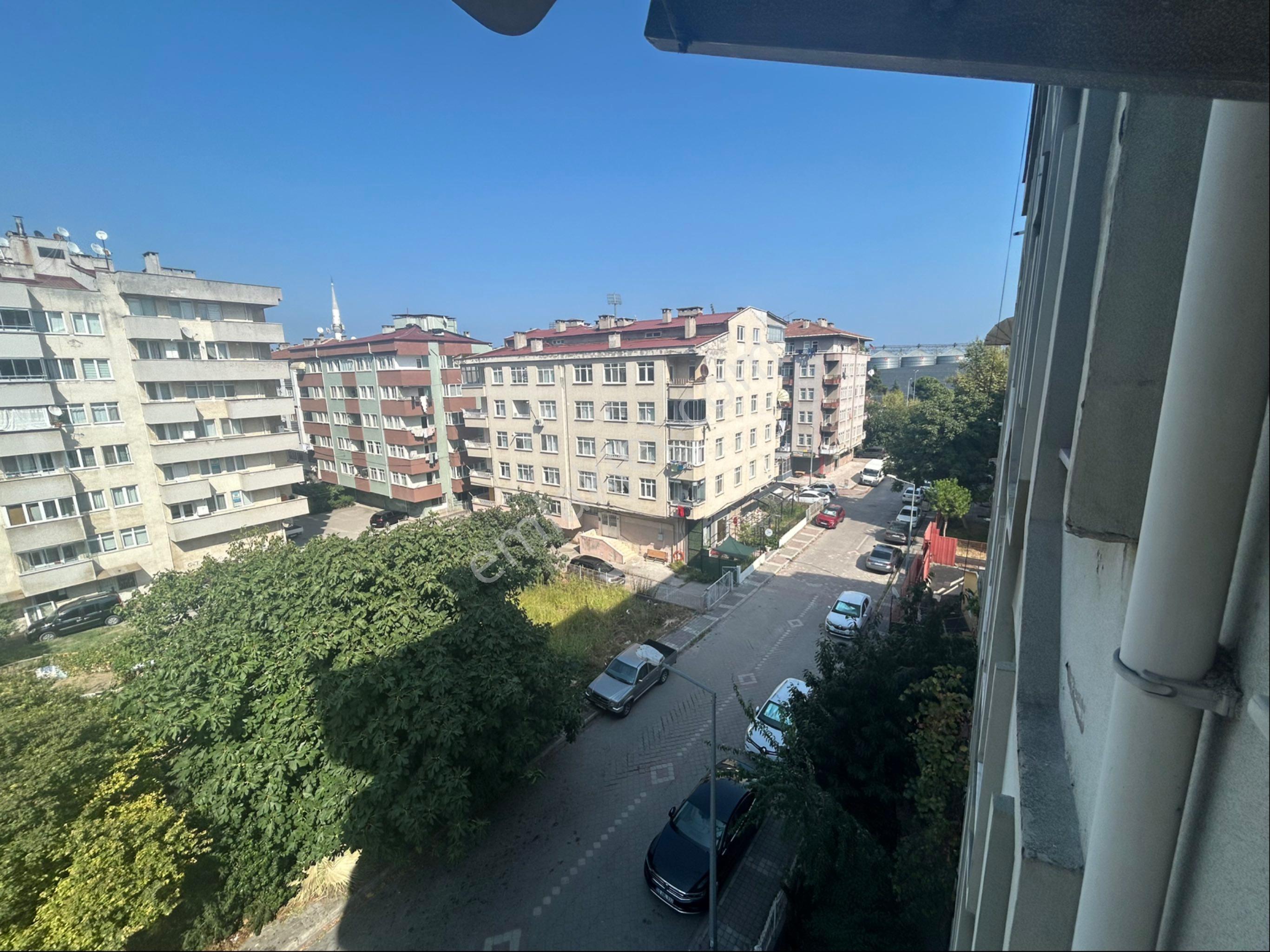 Merkezi Konumda Kiralık 2+1 Daire - Görsel 19