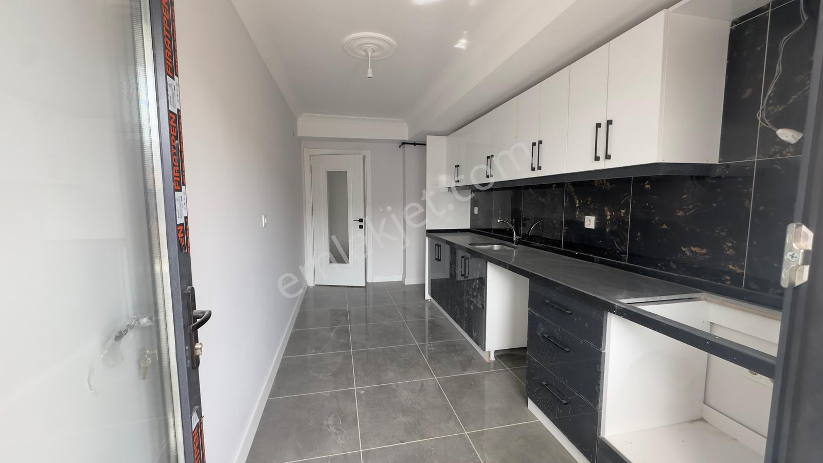 Başokur'dan Bahçelievler Soğanlı Hm. Güney Cephe 110 M2 3+1 - Görsel 7