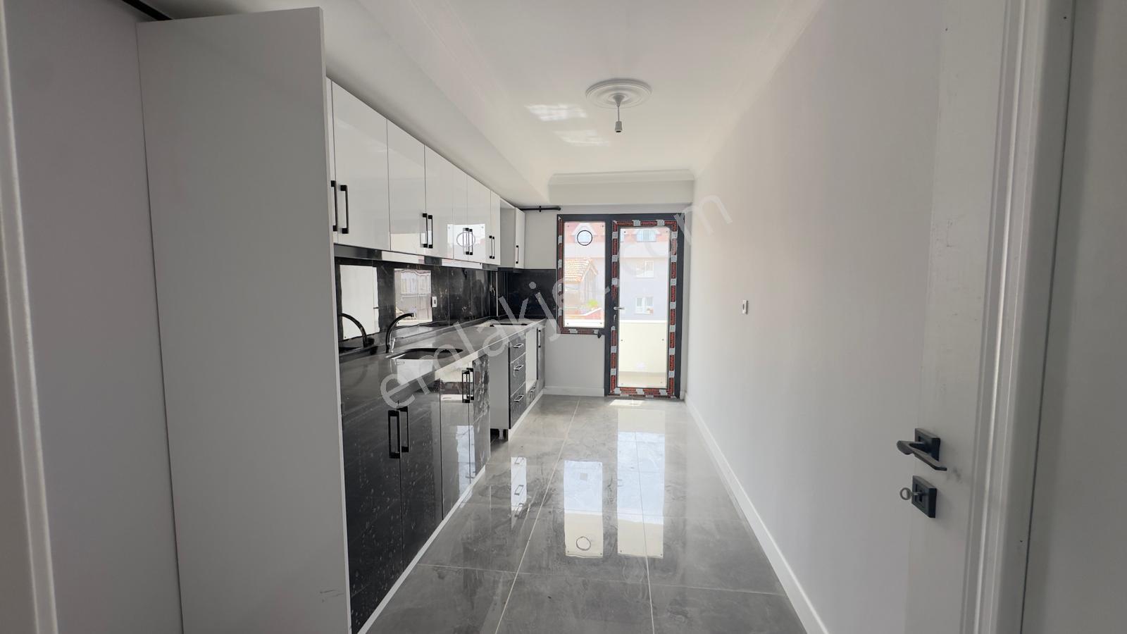 Başokur'dan Bahçelievler Soğanlı Hm. Güney Cephe 110 M2 3+1 - Görsel 9