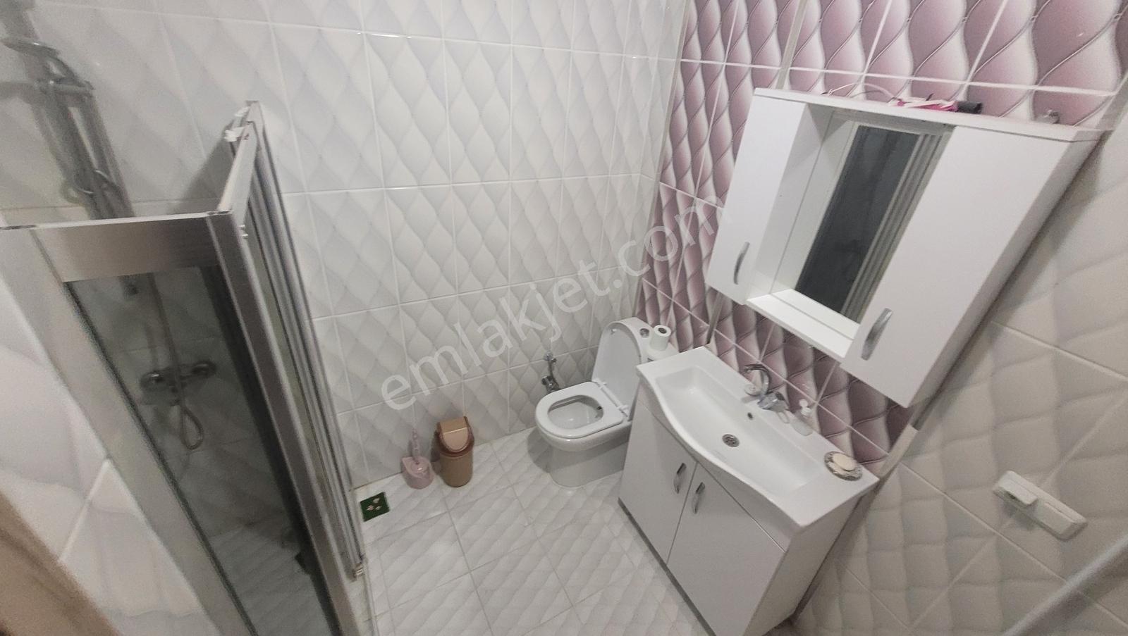 Serdaroğlu'ndan Altınkumda Geniş Balkonlu 1+1 Kiralık Daire - Görsel 13