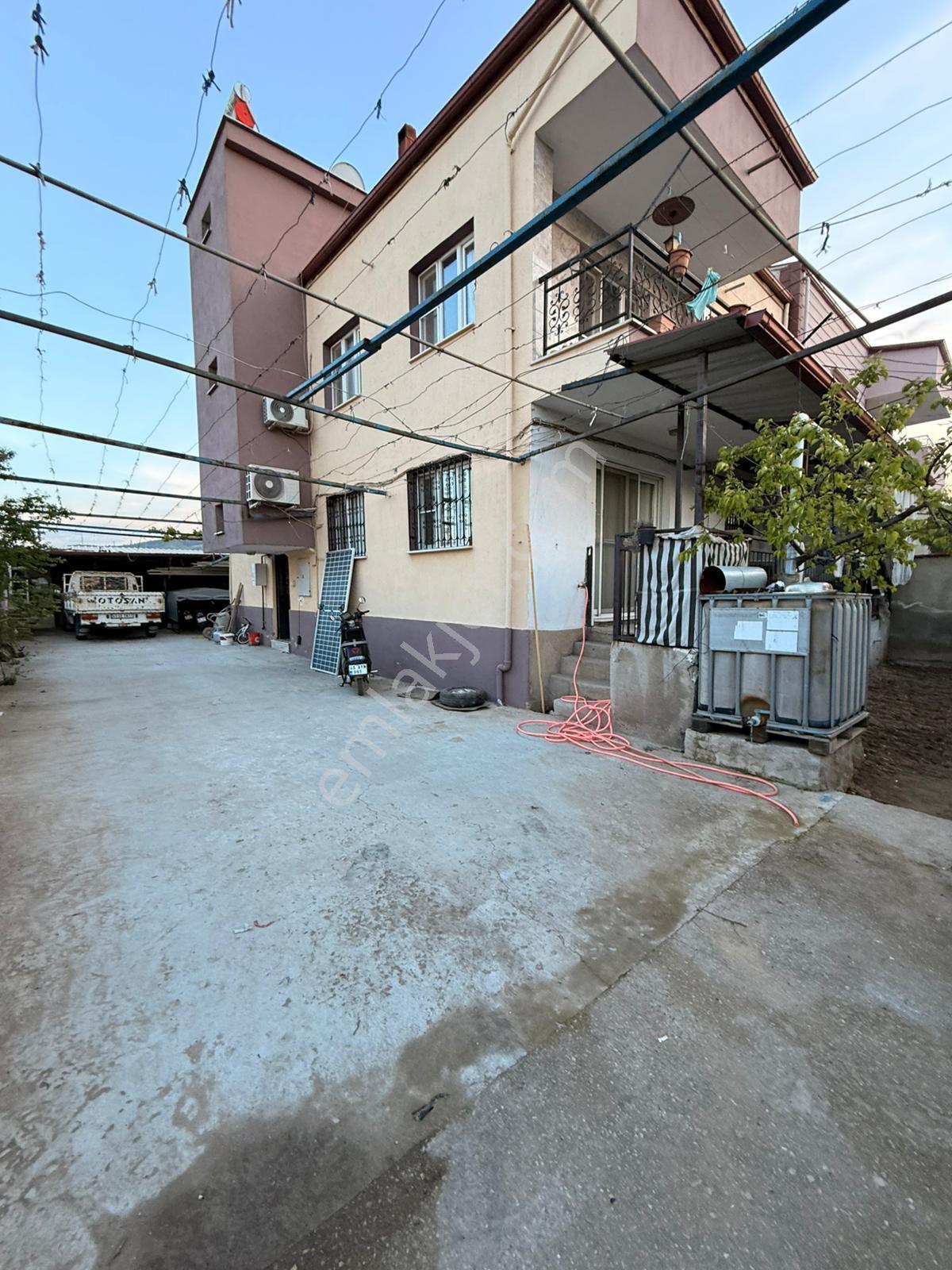 Manisa Alaşehir Alper Gayrimenkulden Yeni Mah. 330m2 Arsa 2 Katlı Müstakil - Görsel 4