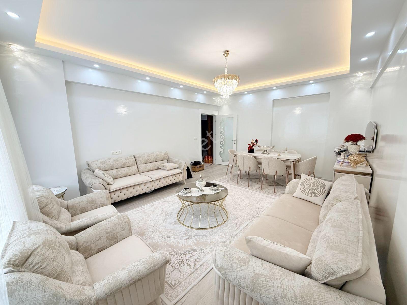 Tek Yetkili Şehir Manzaralı Geniş Ve Ultra Lüks 3+1 Daire - Görsel 8