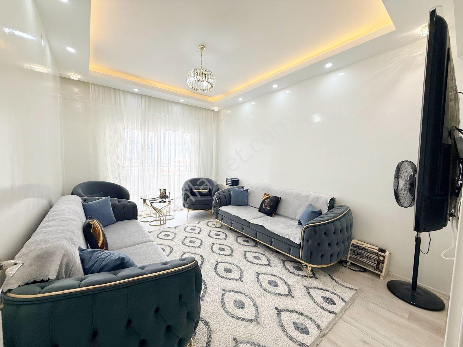 Tek Yetkili Şehir Manzaralı Geniş Ve Ultra Lüks 3+1 Daire - Görsel 12