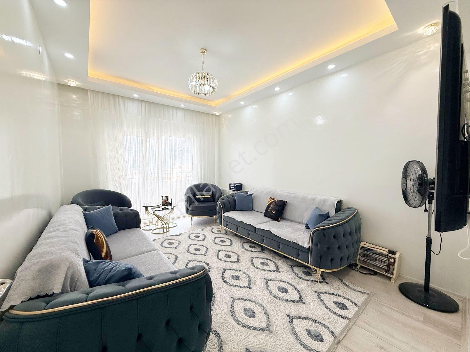 Tek Yetkili Şehir Manzaralı Geniş Ve Ultra Lüks 3+1 Daire - Görsel 14