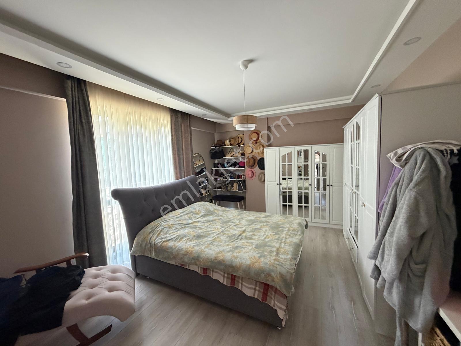 Başıskele Bahçecıkte 4,5+1 Satılık Trıplex Vılla - Görsel 19