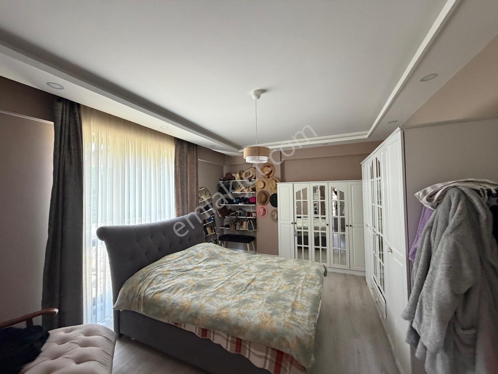 Başıskele Bahçecıkte 4,5+1 Satılık Trıplex Vılla - Görsel 7