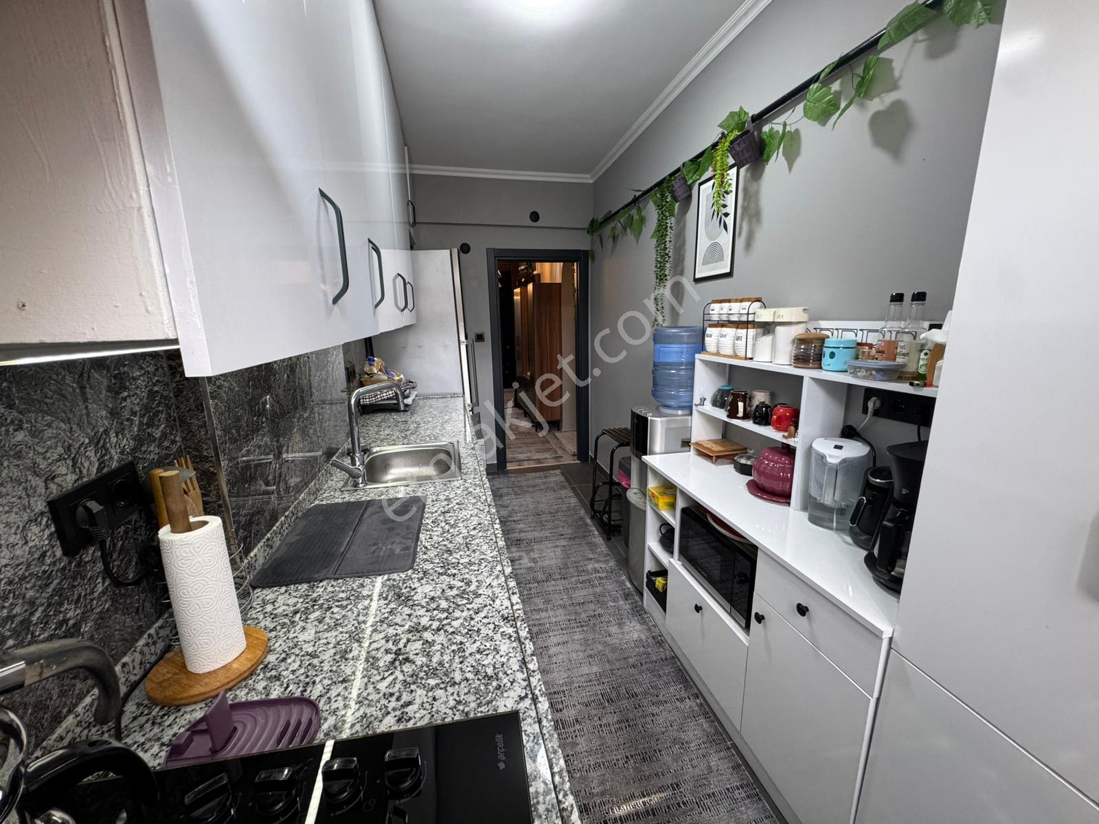 Maltepe Zümrütevler'de Full Tadilatlı 3+1 Daire - Görsel 16