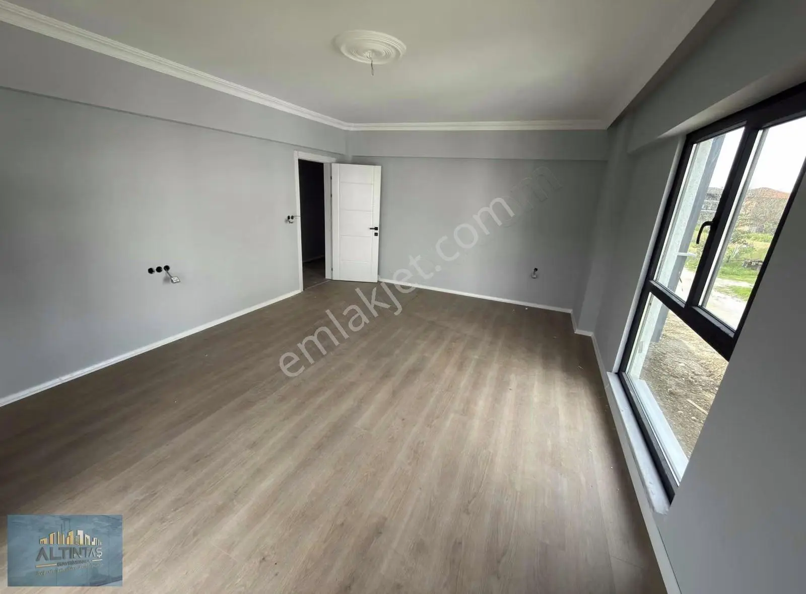 Merkezi Konumda Orta Kat Kiralık 2+1 - Görsel 4