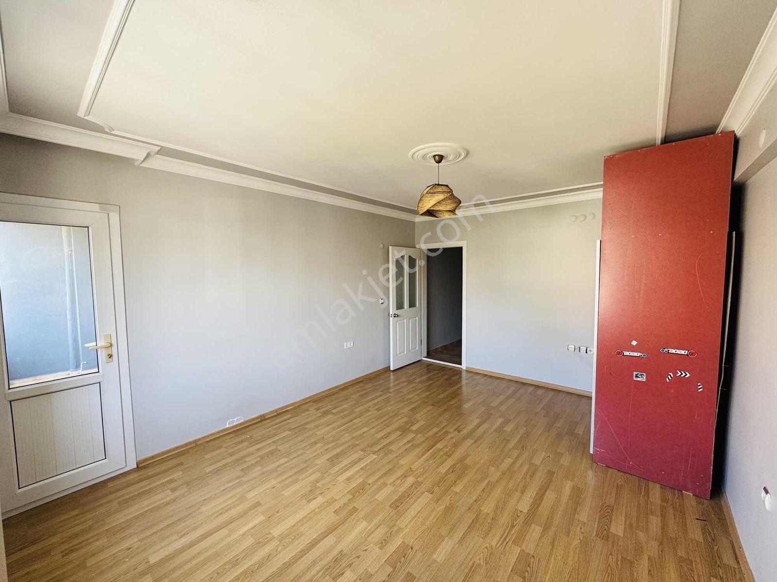 Yeşilova'da Asansörlü Doğalgazlı Ebeveyn Banyolu Kiralık Daire - Görsel 32