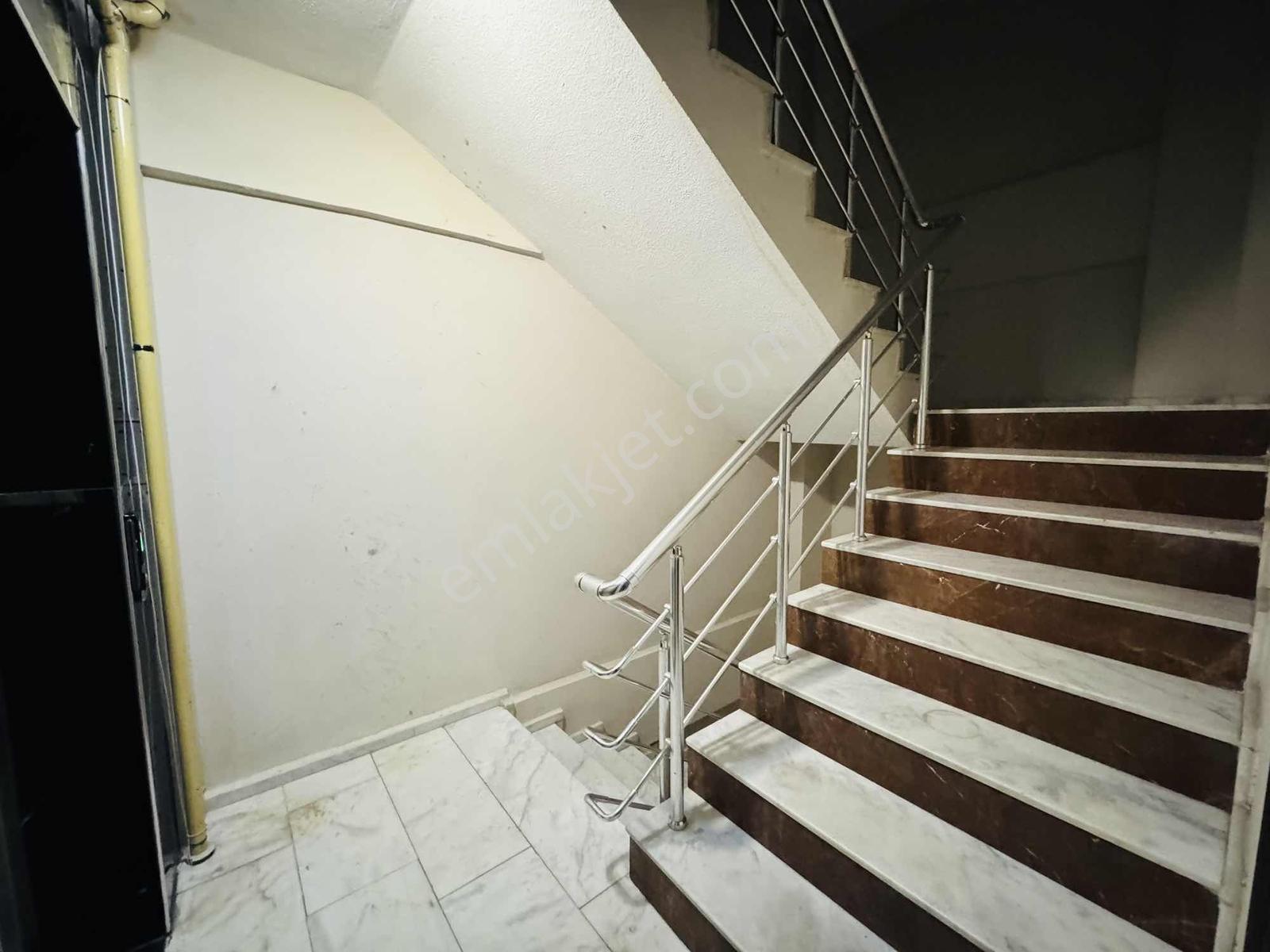 Yeşilova'da Asansörlü Doğalgazlı Ebeveyn Banyolu Kiralık Daire - Görsel 23