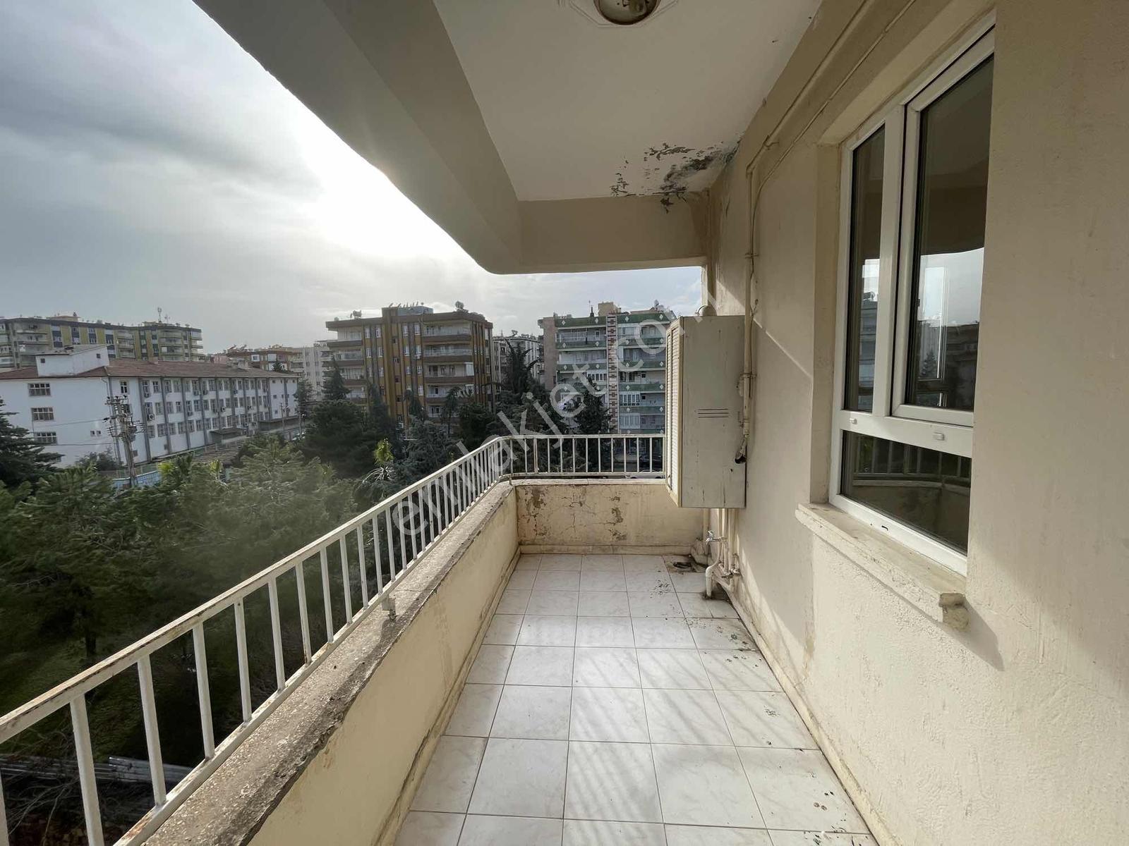 Geylani Emlaktan Ertuğrul Gazi Mah.son Kat Kiralık Daire - Görsel 2