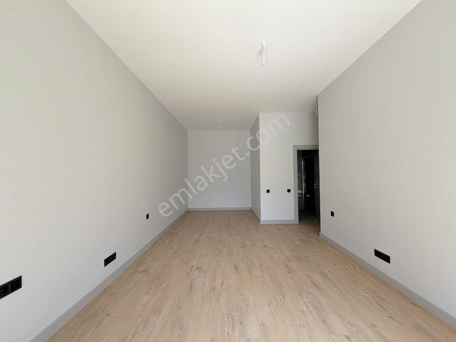 Emlak Konut Çınarköy Evleri'nde 5+1 232 M² | Açık Cephe |bahçeli - Görsel 11