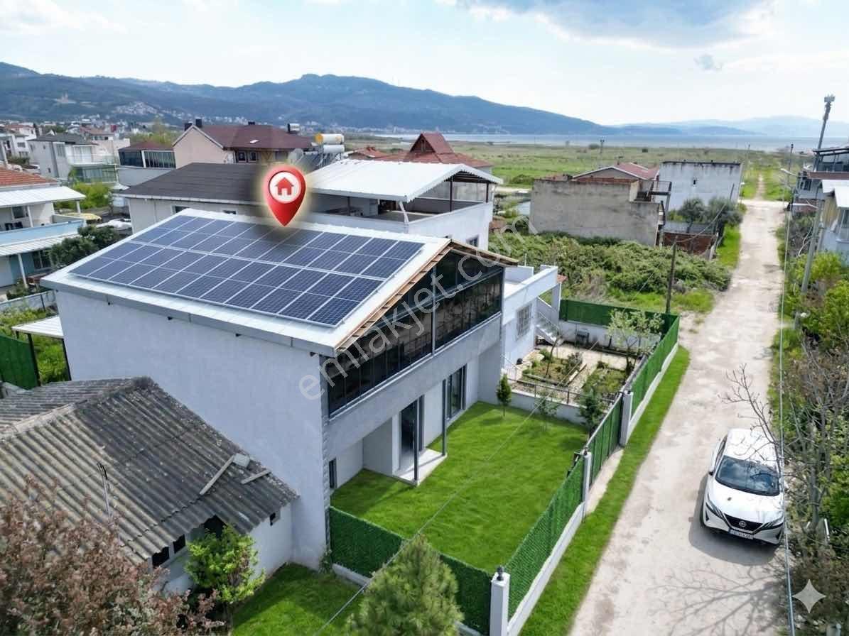 Gemlik Kumsaz Gençali'de Sahile Çok Yakın Bahçeli Fırsat Yazlık - Görsel 10