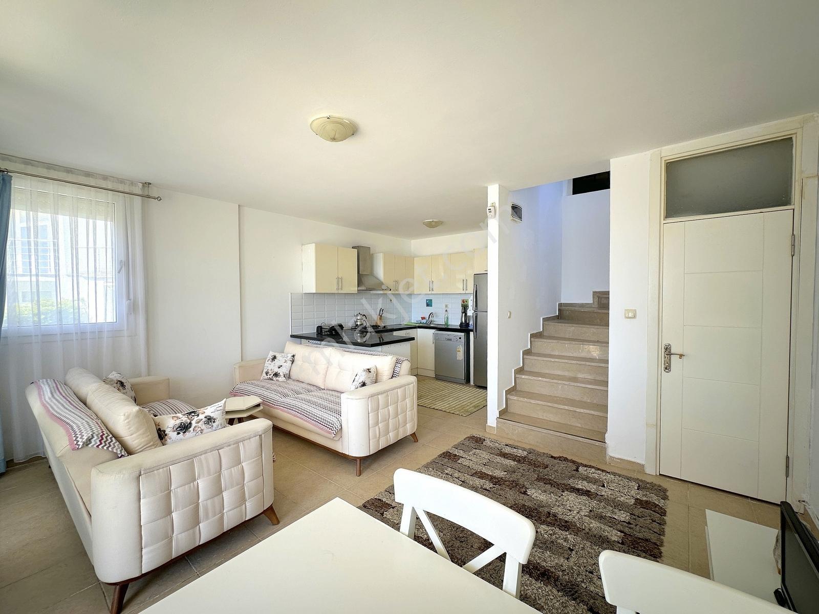 Bodrum Plajlara Yakın, Manzaralı Doğa İçinde Eşyalı Trplex Villa - Görsel 4