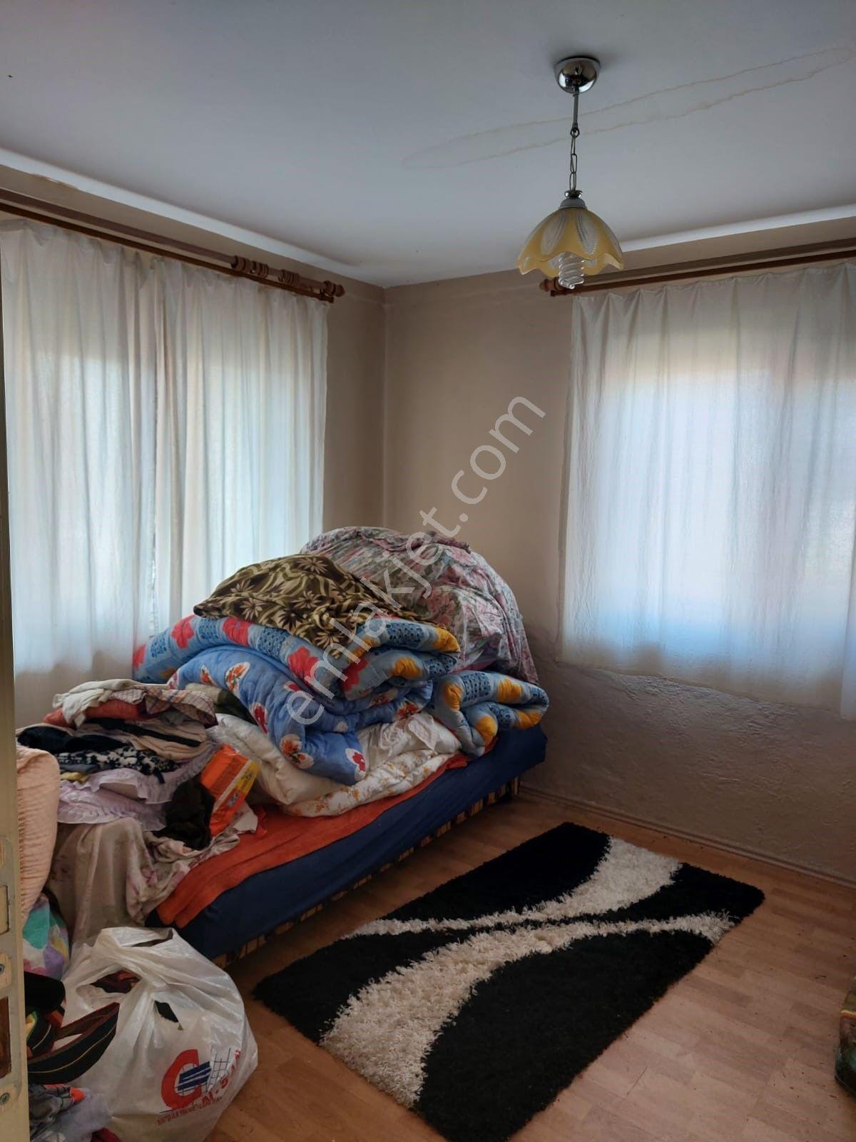 Sakarya/adapazarı/karaosman Mah Satılık Bahçeli Müstakil Ev - Görsel 4