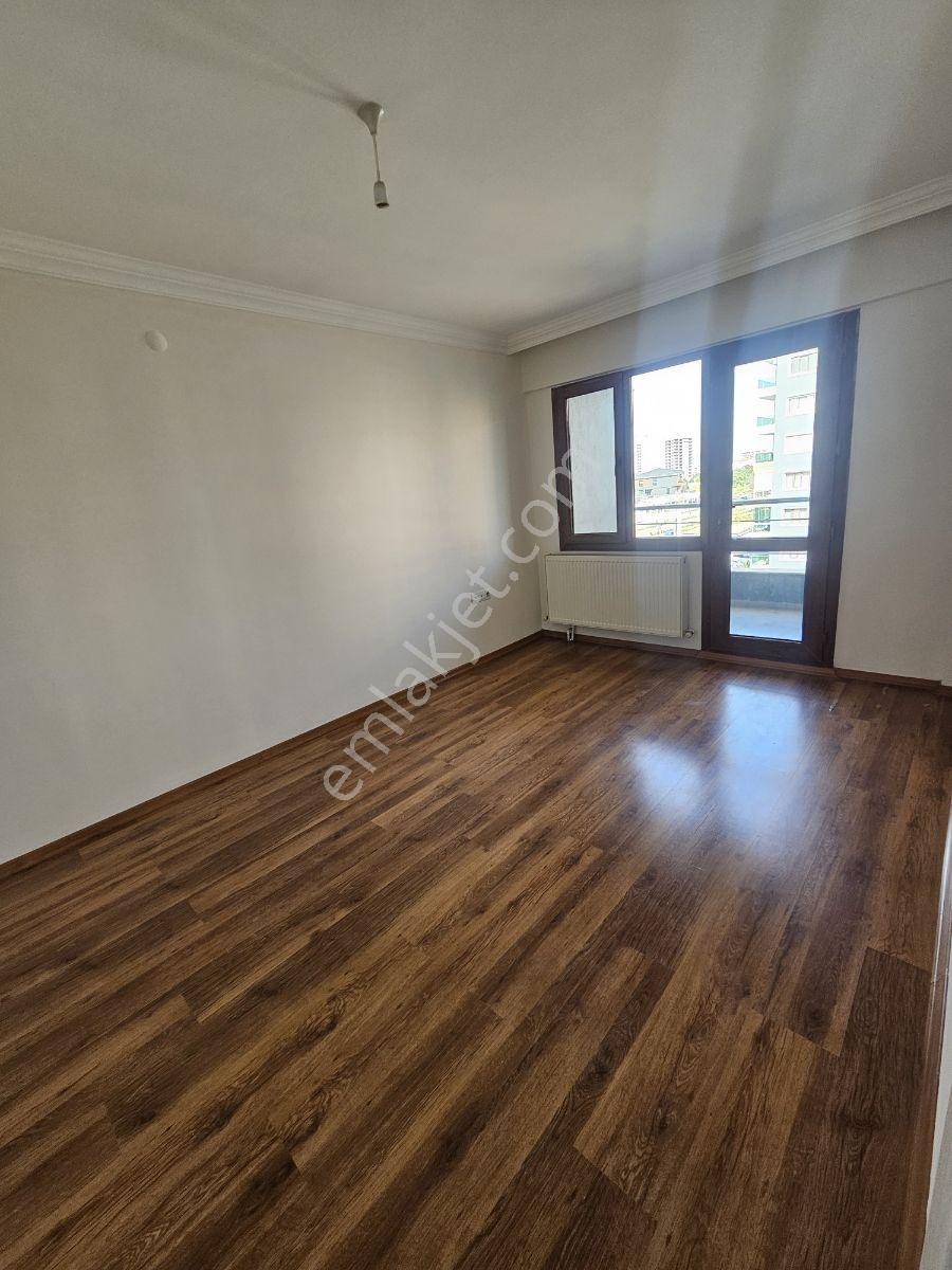 Güzelyurtta Site İçinde Havuzlu 3+1 Geniş Kiralık Daire - Görsel 19