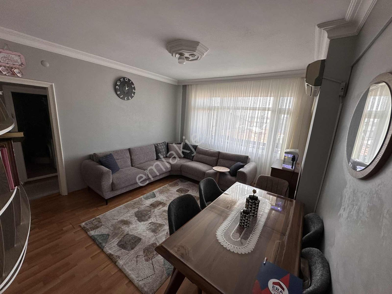 Üsküdar'da 2+1 Satılık Daire